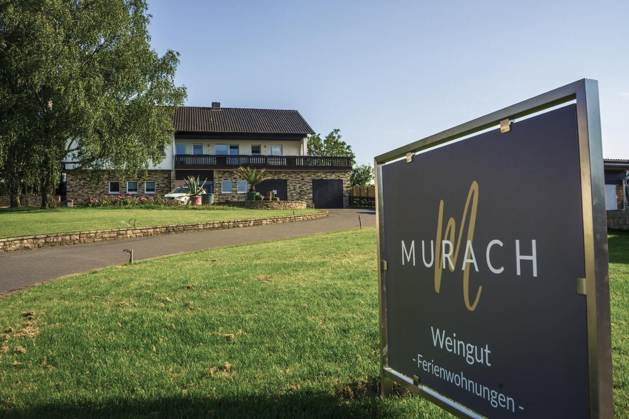 Murach 1 *